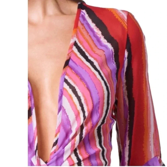 VENUS | Women’s Pink/Purple/White/Black Stripe Plunge Hi-Low Top Size 8 - Picture 4 of 10